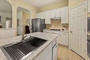 1870 Paradise Ridge Dr, Round Rock, TX 78665 - Photo 13