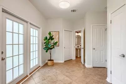5966 Mesa Verde Circle, Austin, TX 78749 - Photo 13