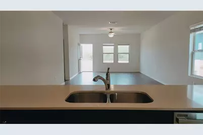 7400 Tonka Lane, Austin, TX 78744 - Photo 5
