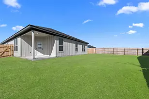 560 Gus Loop, Georgetown, TX 78626 - Photo 17