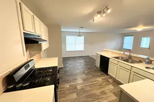 12929 Waynespur Ln, Elgin, TX 78621 - Photo 5