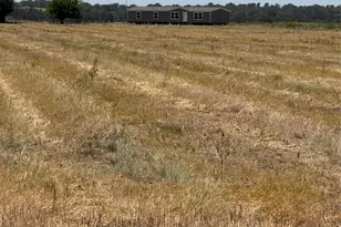 1875 Co Rd 273, Cameron, TX 76520 - Photo 3