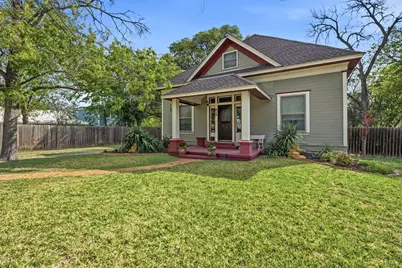 410 Cibilo Street, Lockhart, TX 78644 - Photo 1