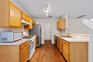 1454 David Curry Dr, Round Rock, TX 78664 - Photo 11