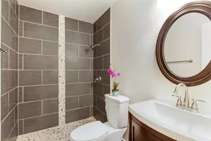6101 Harwin Ln, Austin, TX 78745 - Photo 11