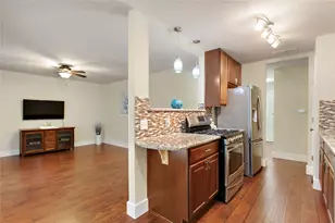 6101 Harwin Ln, Austin, TX 78745 - Photo 3