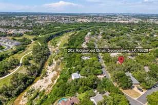 202 Ridgewood Dr, Georgetown, TX 78628 - Photo 37