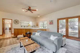 202 Ridgewood Dr, Georgetown, TX 78628 - Photo 17