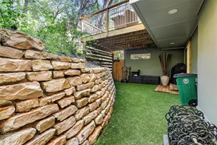 2101 Airole Way, Austin, TX 78704 - Photo 9