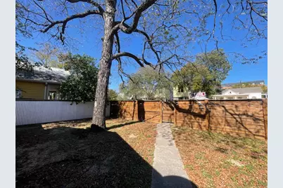 1113 E 3rd Street #B, Austin, TX 78702 - Photo 11