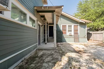 807 E 45 Street, Austin, TX 78751 - Photo 23