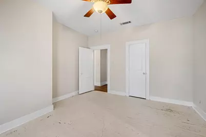 807 E 45 Street, Austin, TX 78751 - Photo 17
