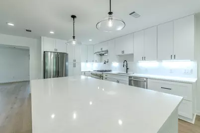 1908 Maple Avenue, Austin, TX 78722 - Photo 3