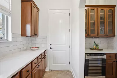 105 Edinburgh Isle Court, Lakeway, TX 78738 - Photo 11