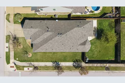 120 Cyril Drive, Hutto, TX 78634 - Photo 33