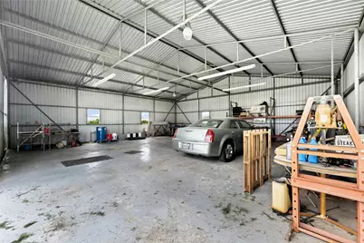 1005 E Buttercup Road, Taylor, TX 76574 - Photo 35