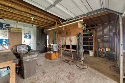 1005 E Buttercup Road, Taylor, TX 76574 - Photo 31