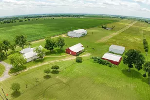 1005 E Buttercup Rd, Taylor, TX 76574 - Photo 1