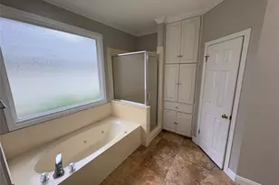1204 W 39th St, Austin, TX 78756 - Photo 19
