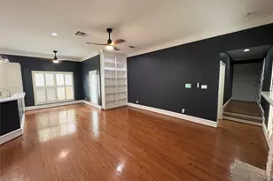 1204 W 39th St, Austin, TX 78756 - Photo 9