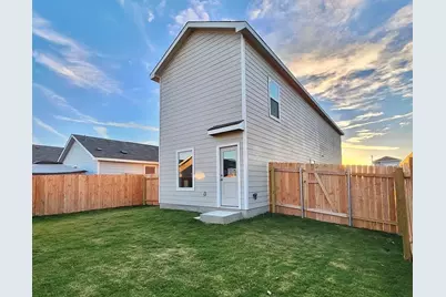 543 Commander Abbott Drive, Jarrell, TX 76537 - Photo 11