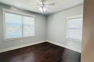 1009 Cherico St, Austin, TX 78702 - Photo 5