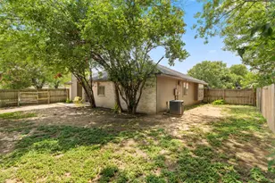 800 Saunders Dr, Round Rock, TX 78664 - Photo 29