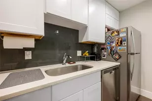 935 La Posada Dr, Austin, TX 78752 - Photo 13