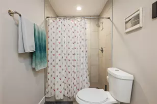 935 La Posada Dr, Austin, TX 78752 - Photo 27