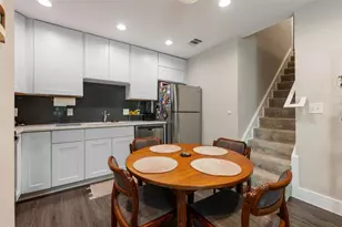 935 La Posada Dr, Austin, TX 78752 - Photo 11