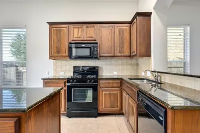 1809 Hidden Springs Path, Round Rock, TX 78665 - Photo 9