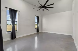 821 Silent Valley Rd, Lockhart, TX 78644 - Photo 15