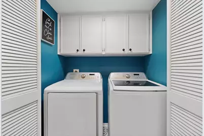 8821 Honeysuckle Trail W, Austin, TX 78759 - Photo 27