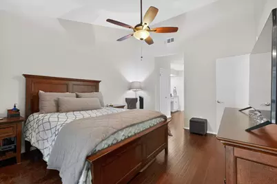 8821 Honeysuckle Trail W, Austin, TX 78759 - Photo 23