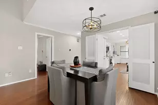 8821 Honeysuckle Trail W, Austin, TX 78759 - Photo 13