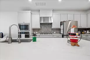 209 Terra Mnr Trl, Georgetown, TX 78628 - Photo 17