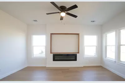 107 Keahi Court, Bastrop, TX 78602 - Photo 15