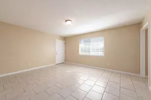 7300 Twin Crest Dr, Austin, TX 78752 - Photo 3