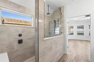 7005 Cliff Rose Dr, Spicewood, TX 78669 - Photo 17