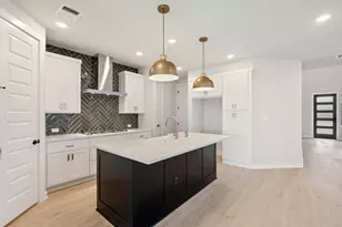 112 High Vly Dr, Liberty Hill, TX 78642 - Photo 15