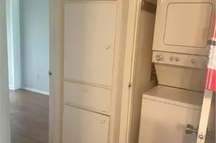 612 Park Pl Pl, Austin, TX 78705 - Photo 11