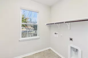 310 Hibiscus Dr, Hutto, TX 78634 - Photo 17