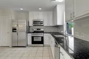 11209 Avering Ln, Austin, TX 78754 - Photo 3