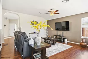 1215 Utopia Ln, Hutto, TX 78634 - Photo 7