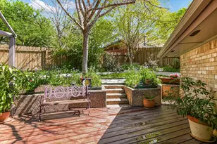 7901 Havenwood Dr, Austin, TX 78759 - Photo 33