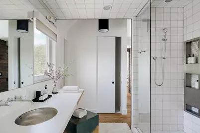 2700 E 12th Street, Austin, TX 78702 - Photo 23