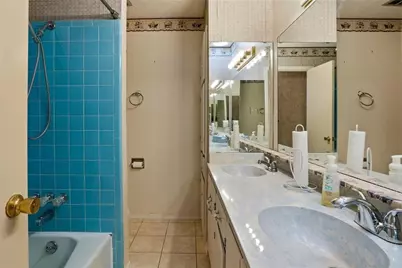 813 S Guadalupe Street, Lockhart, TX 78644 - Photo 23