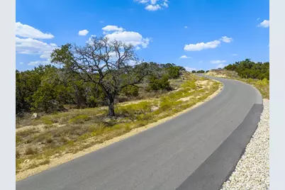 1761 Paradise Parkway, Canyon Lake, TX 78133 - Photo 9