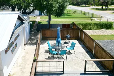 902 Main Street, Blanco, TX 78606 - Photo 11