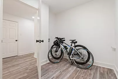 6807 Trendal Lane, Austin, TX 78744 - Photo 33